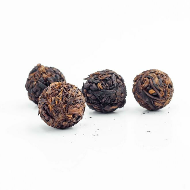 2015 Bu Lang Shan Pu'erh Bola de Dragón Madura