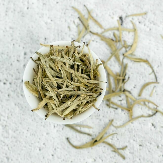 Yunnan Baihao Yinzhen «Aguja de Plata»